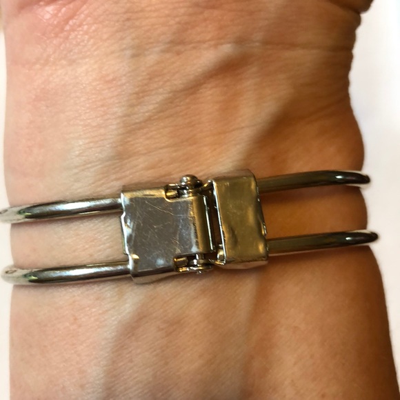 3 bracelets - Picture 4 of 7